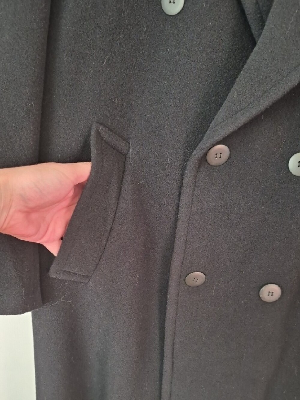 Vintage Men's Black Double-Breasted Long Overcoat - Classic Wool Blend - Picture 5 of 13